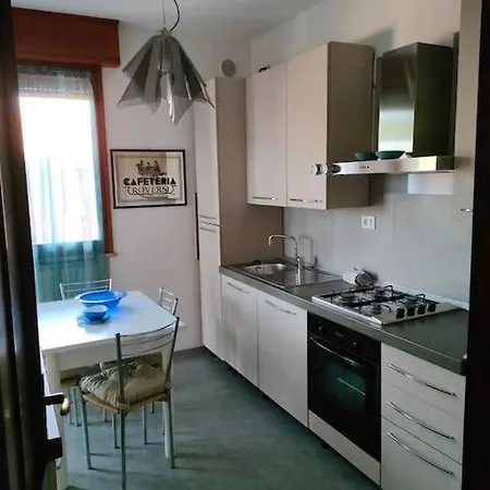 Attico Leonardo, A Due Passi Da Centro E Stazione Διαμέρισμα Ραβένα