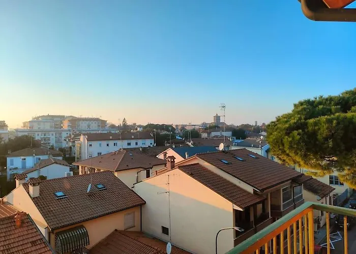 Attico Leonardo, A Due Passi Da Centro E Stazione Apartment