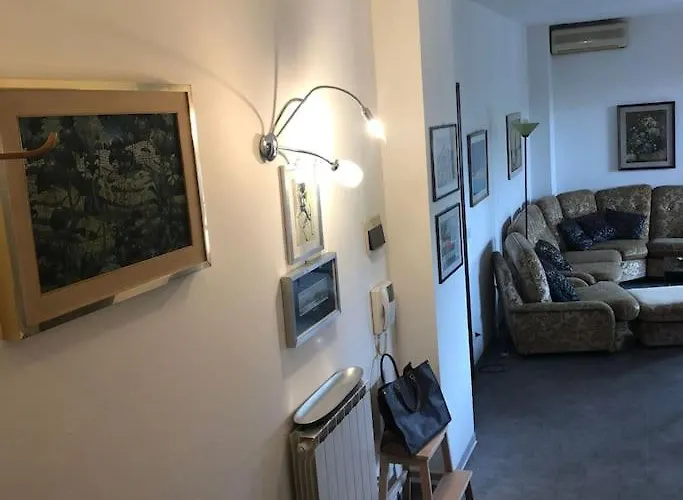 Attico Leonardo, A Due Passi Da Centro E Stazione رافيننا