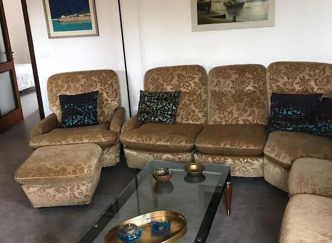 Attico Leonardo, A Due Passi Da Centro E Stazione Ravenna